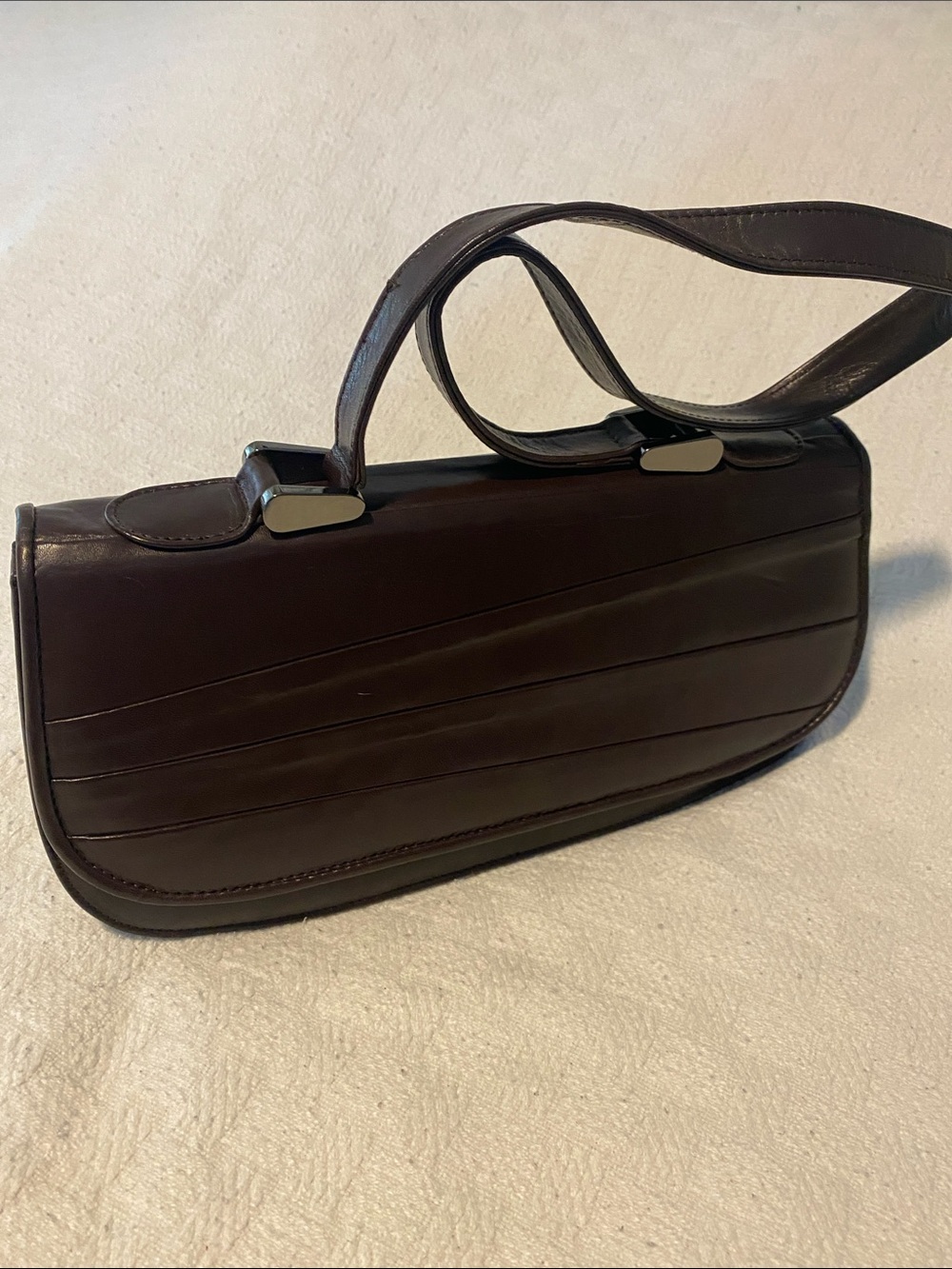 STUART WEITZMAN Gorgeous Chocolate Brown Leather Shoulder Purse